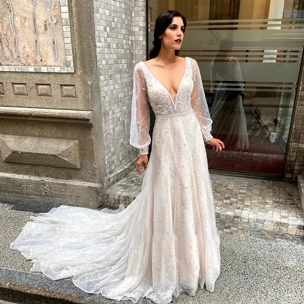 Elegant Shiny Long Sleeve Wedding Dress V-Neck Crystal Beading Appliques Bridal Gown