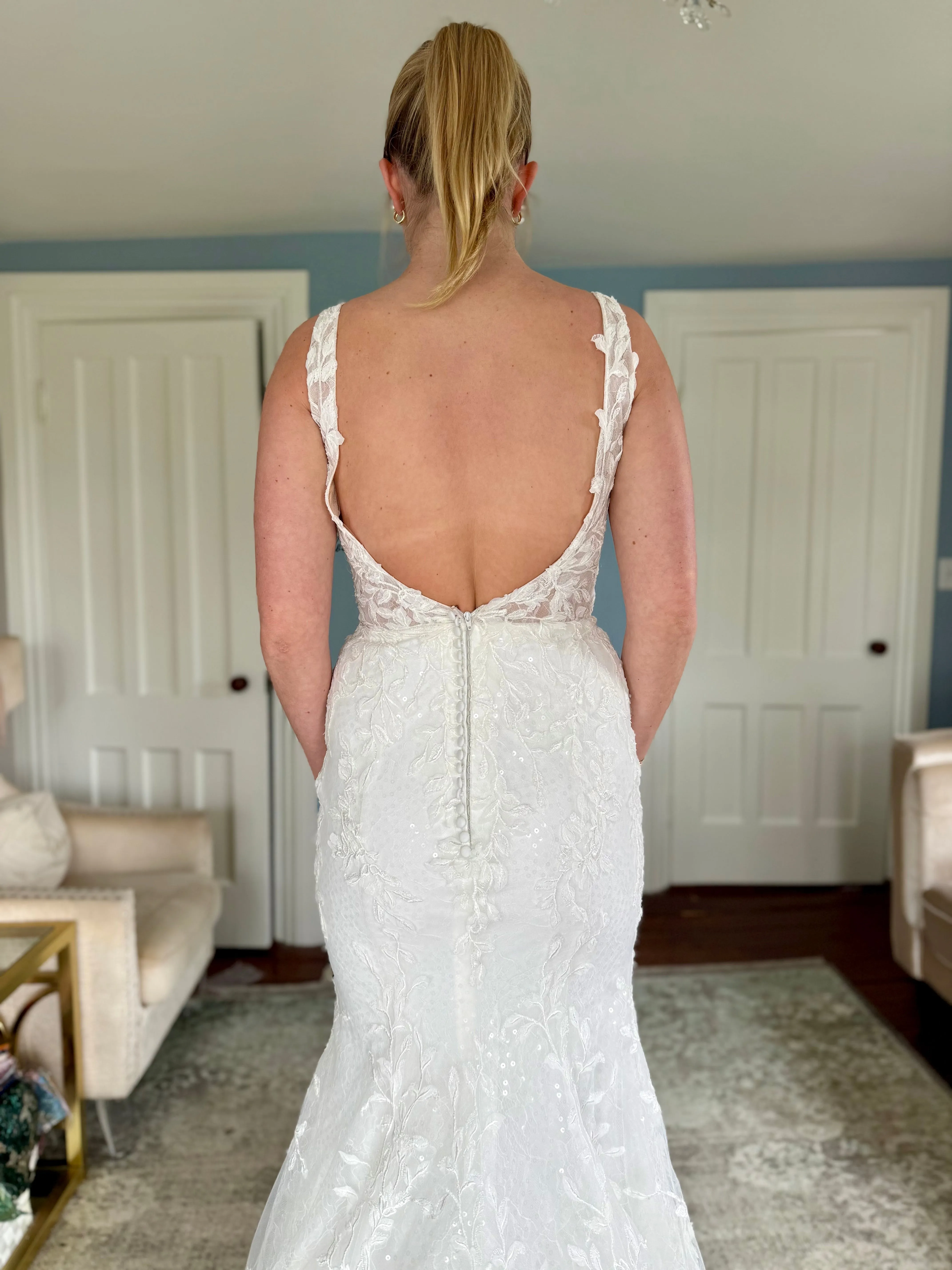 Justin Alexander Signature 99232 Wedding Dress Sample